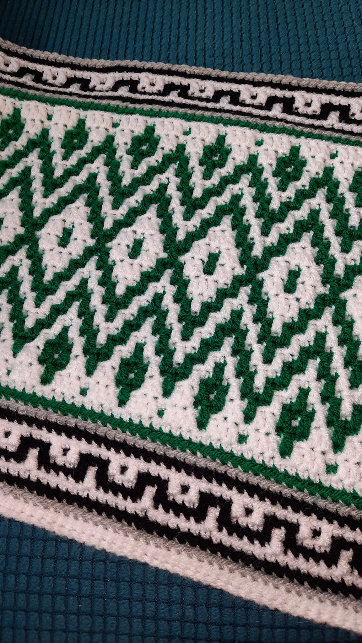 dancing-diamonds-cal-1st-part-one-skein-of-love